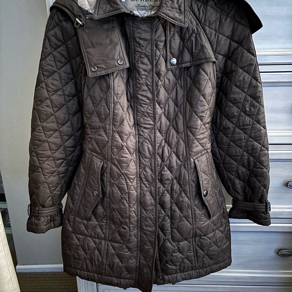 Burberry
Finsbridge Quilted Coat Large